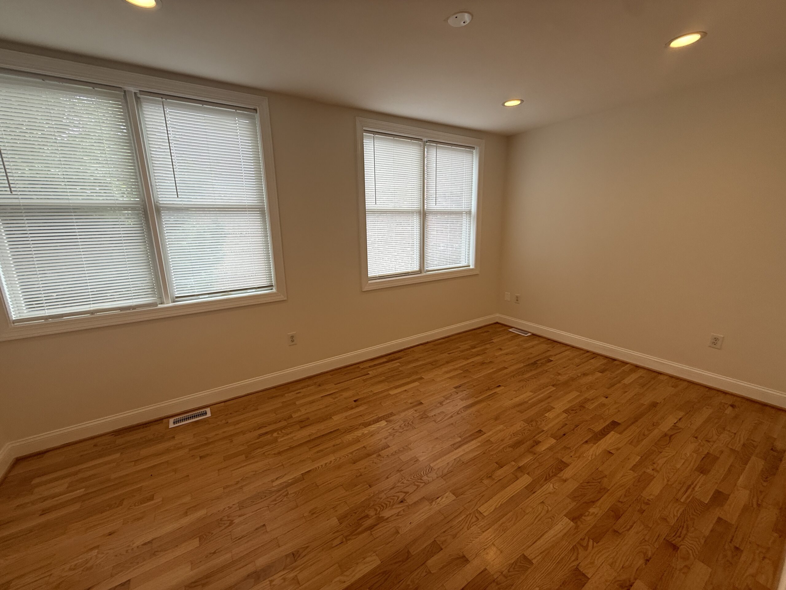 201 Willow Spring Rd, Dundalk, MD 21222